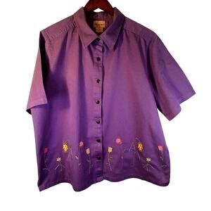 Toffee Apple Womens XL Lavender Embroidered Floral Short Sleeve Button Up Shirt